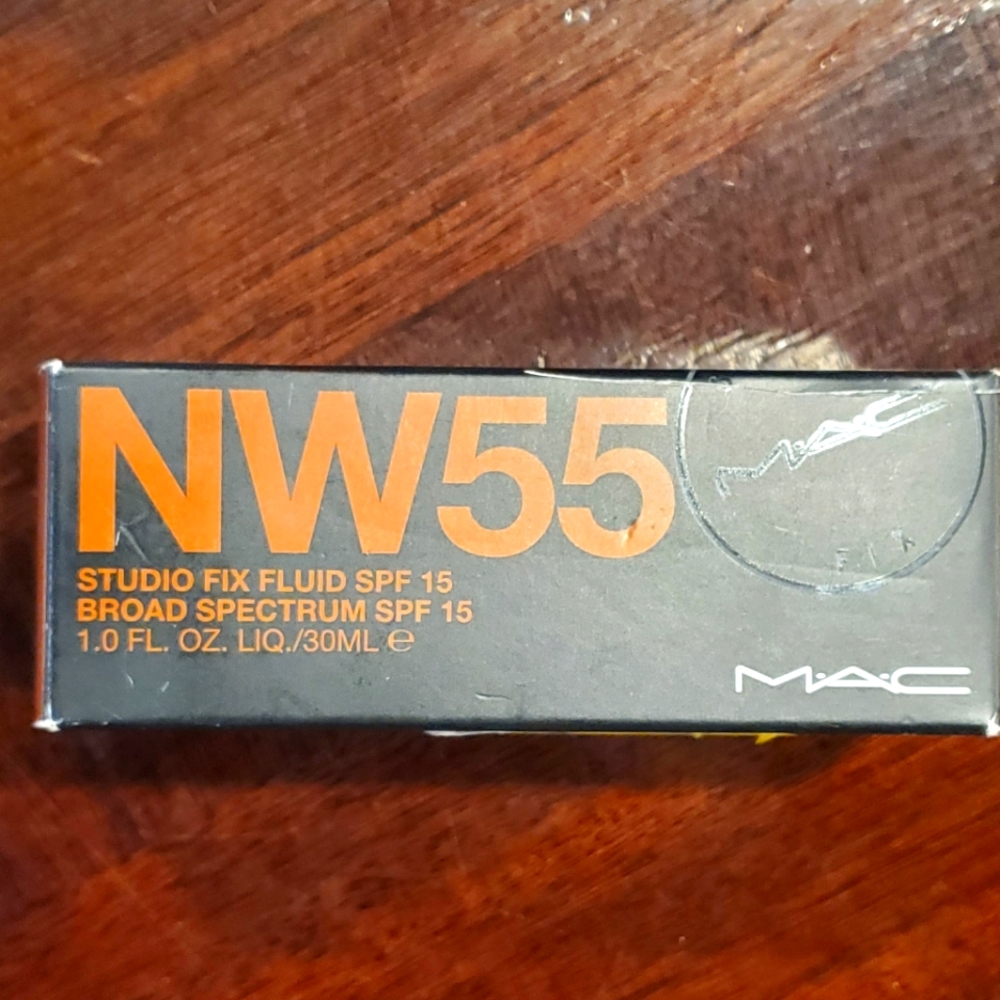 NW55 MAC Studio Fix Fluid Foundation SPF15